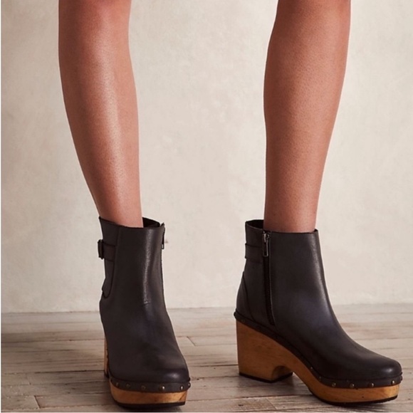 Free People Shoes - Free People Crosby Clog Boots in washed black size EU 38